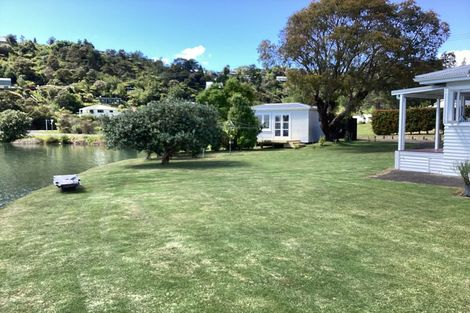 Photo of property in 41 Pepe Road, Tairua, 3508