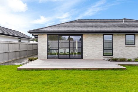 Photo of property in 54 Freedom Drive, Kelvin Grove, Palmerston North, 4414