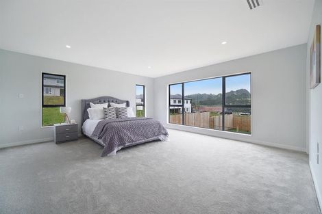 Photo of property in 16 Lumber Rise, Swanson, Auckland, 0614