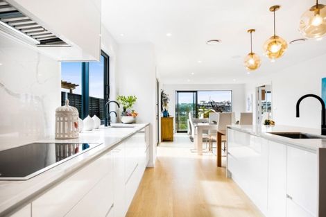 Photo of property in 19 Tawatawa Street, Long Bay, Auckland, 0630