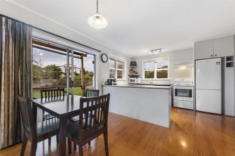 Photo of property in 2/300 Rangatira Road, Beach Haven, Auckland, 0626