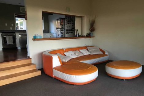 Photo of property in 11 Huia Street, Waikanae, 5036