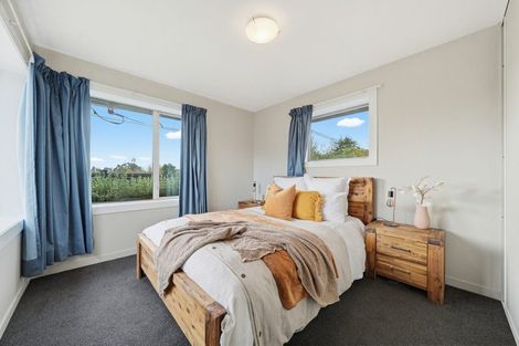 Photo of property in 1/397 Sawyers Arms Road, Harewood, Christchurch, 8051