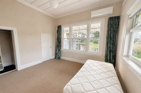 Photo of property in 145 Simpson Road, Henderson Valley, Auckland, 0614