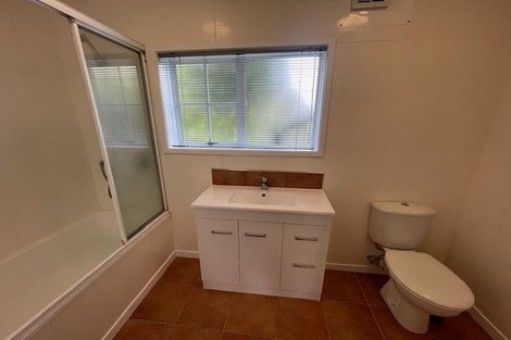 Photo of property in 2/185 Shakespeare Road, Milford, Auckland, 0620