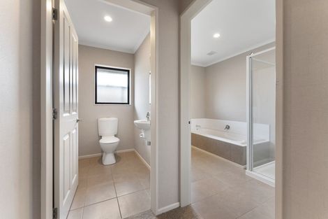 Photo of property in 2 Varsity Heights, Fitzherbert, Palmerston North, 4410