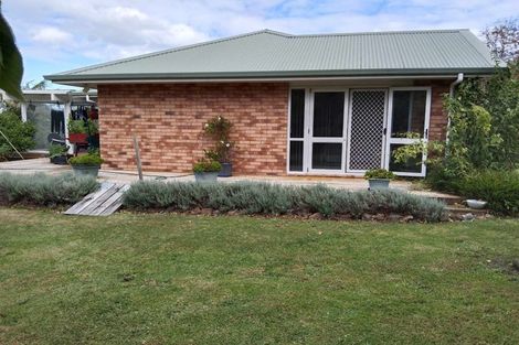 Photo of property in 11 Te Pahi River Drive, Paparoa, Maungaturoto, 0583