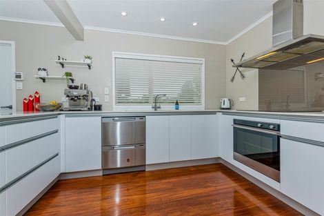 Photo of property in 18 Belvedere Court, West Harbour, Auckland, 0618