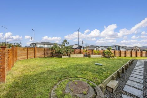 Photo of property in 83 Nobilo Road, Kumeu, 0810