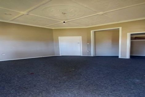Photo of property in 1394 Devon Road, Brixton, Waitara, 4382