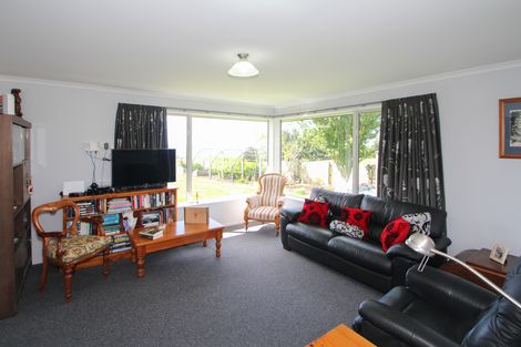 Photo of property in 15 North Ridge Drive, Oamaru North, Oamaru, 9400