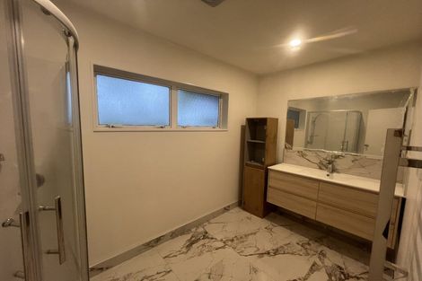 Photo of property in 3a Christina Avenue, Te Atatu South, Auckland, 0602