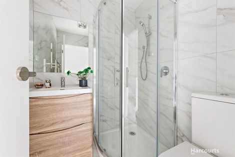 Photo of property in 2/8 Kereru Street, Henderson, Auckland, 0612