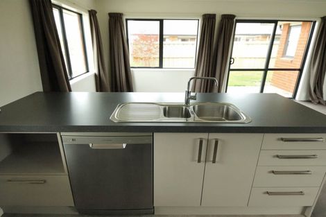 Photo of property in 73 Barnes Street, Pegasus, 7612