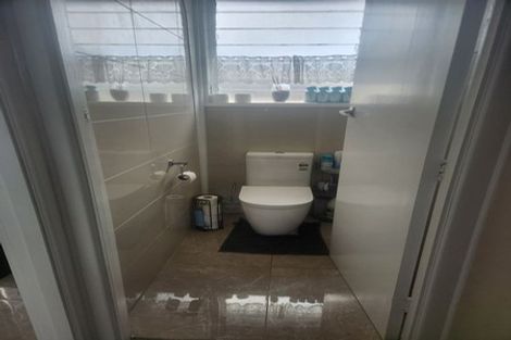 Photo of property in 80 Tiraumea Drive, Pakuranga, Auckland, 2010