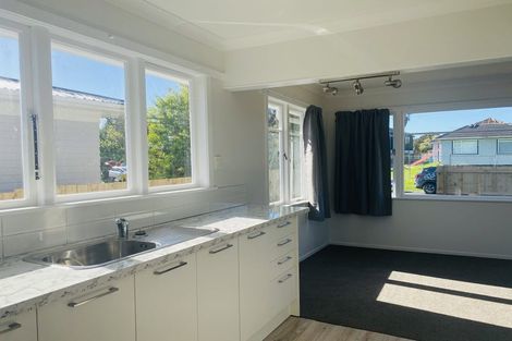 Photo of property in 79 Dale Crescent, Pakuranga, Auckland, 2010