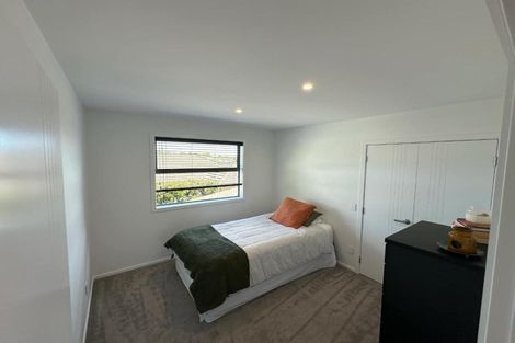 Photo of property in 13a Heta Road, Highlands Park, New Plymouth, 4312