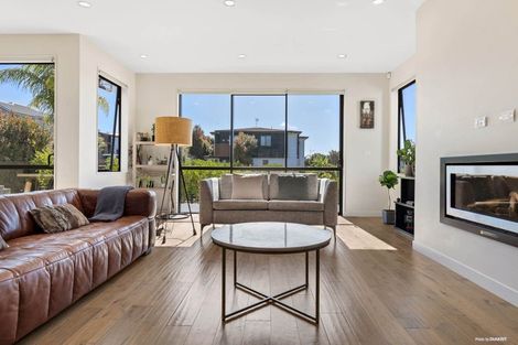 Photo of property in 13 Caldera Drive, Long Bay, Auckland, 0630