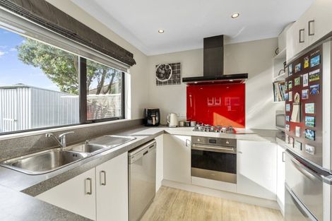 Photo of property in 1 Waiuta Street, Titahi Bay, Porirua, 5022