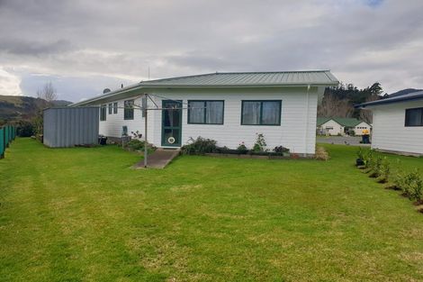 Photo of property in 6 Allman Drive, Coromandel, 3506
