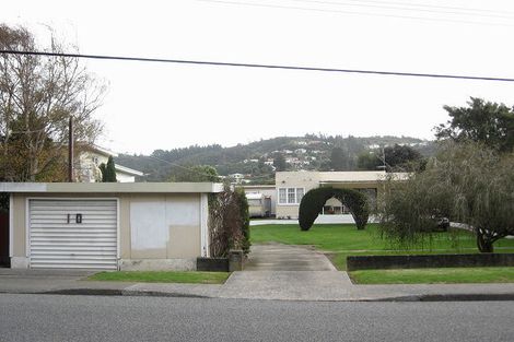 Photo of property in 10 Glen Road, Stokes Valley, Lower Hutt, 5019