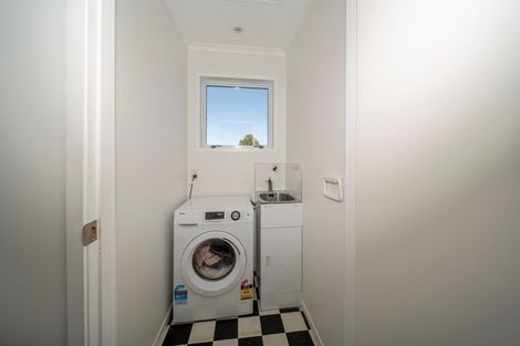 Photo of property in 17 Fantham Street, Hawera, 4610