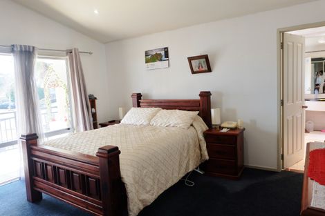 Photo of property in 26 Kimihia Road, Huntly, 3700