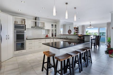 Photo of property in 5 Wairere Road, Torbay, Auckland, 0630