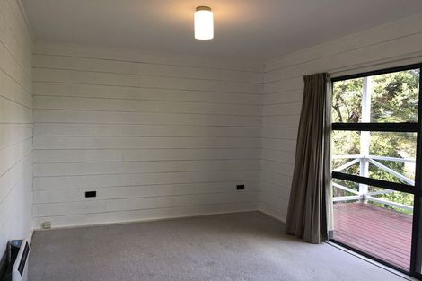 Photo of property in 11 Kereru Grove, Greenhithe, Auckland, 0632