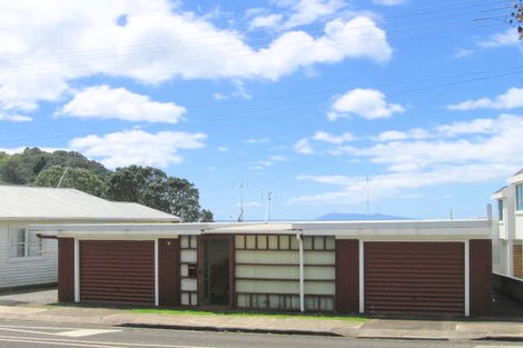 Photo of property in 26 The Terrace, Waihi Beach, 3611