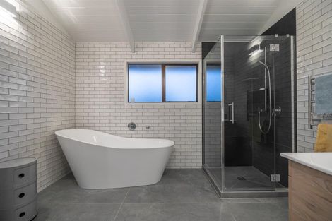 Photo of property in 3 Muriwai Road, Waimauku, 0812