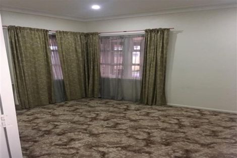 Photo of property in 1 Beaumonts Way, Manurewa, Auckland, 2102