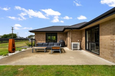 Photo of property in 134 Seaward Road, Edendale, 9825