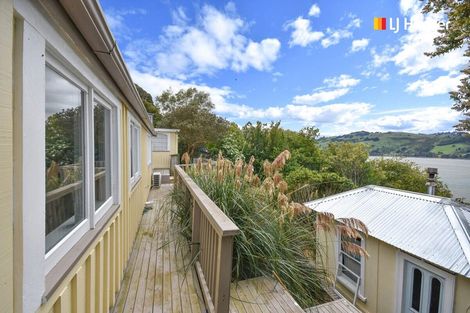 Photo of property in 2 Waireka Street, Ravensbourne, Dunedin, 9022