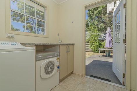 Photo of property in 5 Wells Place, Whitianga, 3510