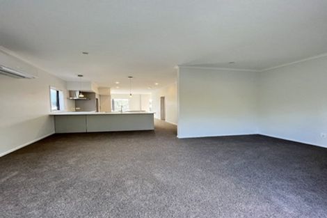 Photo of property in 11 Koreke Close, Kenepuru, Porirua, 5022