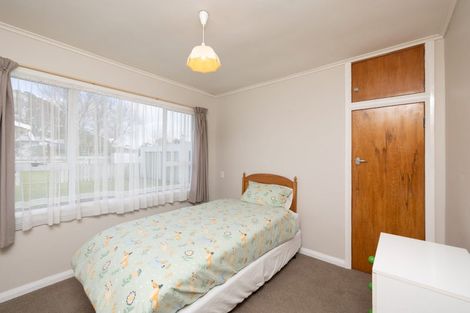 Photo of property in 42 Queens Road, Glen Avon, New Plymouth, 4312