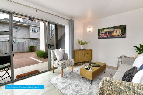 Photo of property in 2/420a Hibiscus Coast Highway, Orewa, 0931