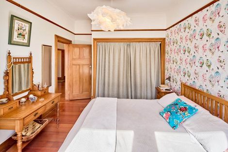 Photo of property in 133 Melbourne Road, Island Bay, Wellington, 6023