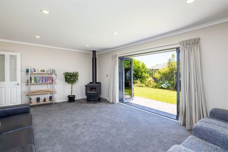 Photo of property in 17 Chamberlain Lane, Rangiora, 7400