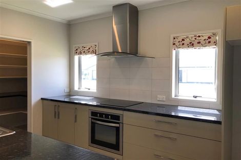 Photo of property in 17 Drake Crescent, Awatoto, Napier, 4110