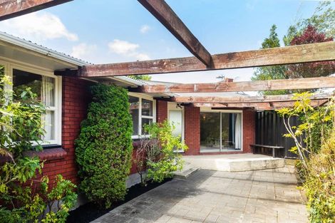 Photo of property in 36 Warren Crescent, Hillmorton, Christchurch, 8025