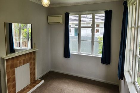 Photo of property in 21 Ballantyne Avenue, Upper Riccarton, Christchurch, 8041