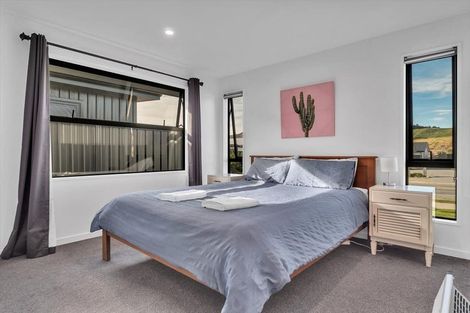 Photo of property in 215 Aubrey Road, Wanaka, 9305