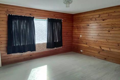 Photo of property in 15 Mona Vale, West Harbour, Auckland, 0618