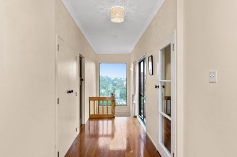 Photo of property in 19 Guys Hill Road, Hospital Hill, Napier, 4110