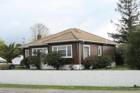 Photo of property in 8 Williton Road, Hannahs Bay, Rotorua, 3010