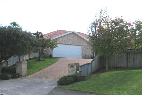 Photo of property in 11 Sandalwood Place, Somerville, Auckland, 2014