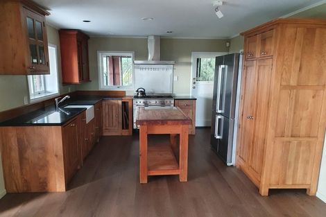 Photo of property in 222 Moumoukai Hill Road, Ness Valley, Papakura, 2585