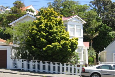 Photo of property in 28 Glen Road, Kelburn, Wellington, 6012